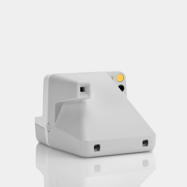 Polaroid i-Type Now White and Grey Instant Film Camera With Pouch For Discount - Image 2