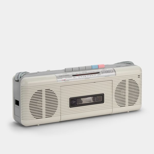 Realistic 14-752A AM FM Ivory Boombox Cassette Recorder For Discount